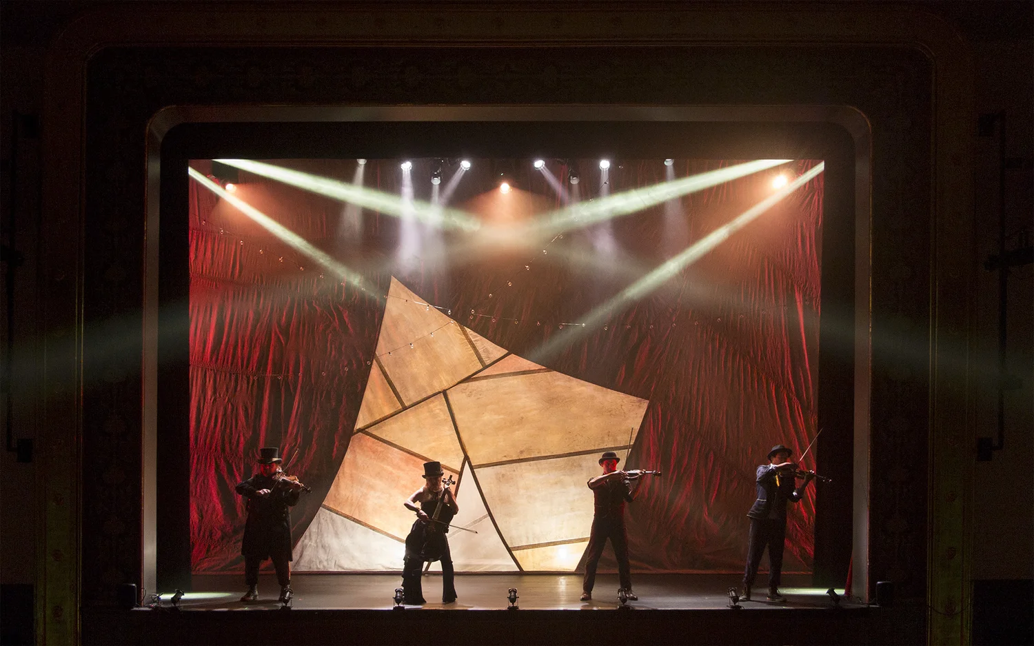 Circus — Wandering City — production photo